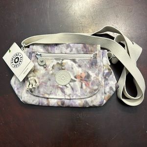 New, NWT Kipling DIGI PIXEL SABIAN crossbody bag.